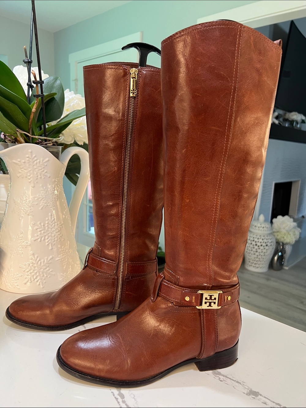 Tory Burch Chestnut Leather Riding Boots with Gold Logo Buckle size 7 - Picture 5 of 16